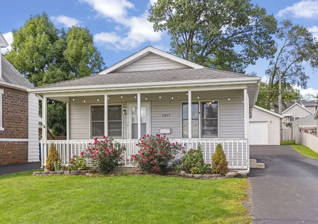 Single family home for sale at 1917 N Hickory St, Crest Hill, IL 60403 | MLS# 12756961