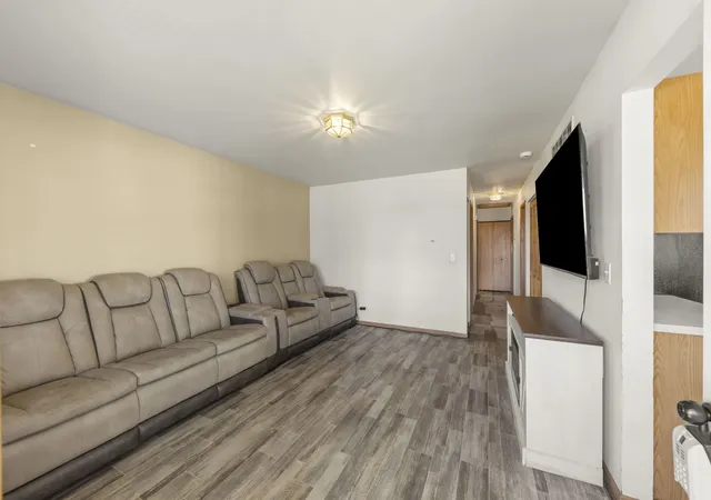 Photo 3 of Single family home for sale at 1917 N Hickory St, Crest Hill, IL 60403 | MLS# 12756961 | Listing updated on 2026-10-07