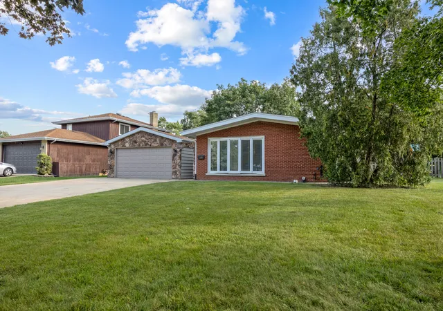Photo 2 of Single family home for sale at 248 E Schick Rd, Bloomingdale, IL 60108 | MLS# 12756962 | Listing updated on 2026-09-12