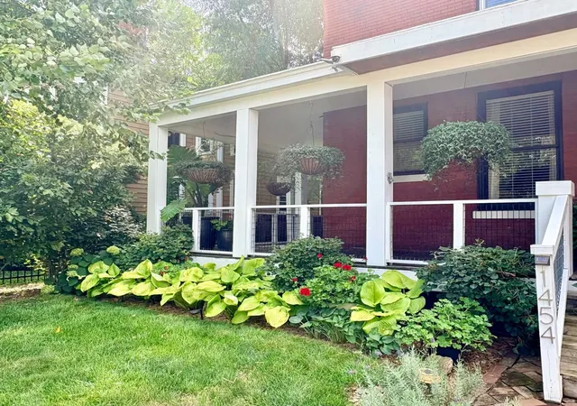 Photo 3 of Single family home for sale at 1454 Hampshire St, Quincy, IL 62301 | MLS# 12756979 | Listing updated on 2026-09-22