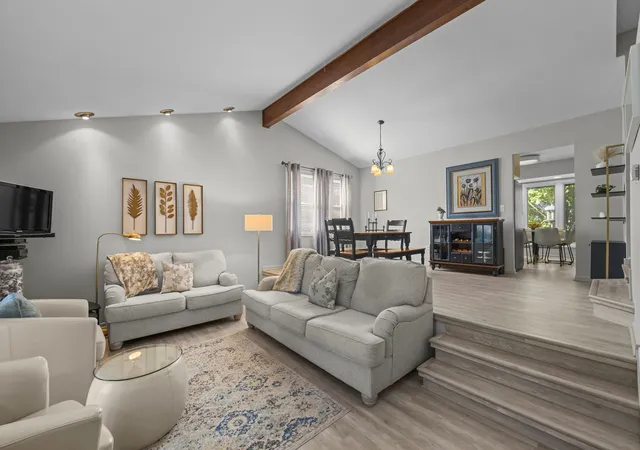 Photo 3 of Single family home for sale at 3014 N Dryden Pl, Arlington Heights, IL 60004 | MLS# 12756984 | Listing updated on 2026-10-07