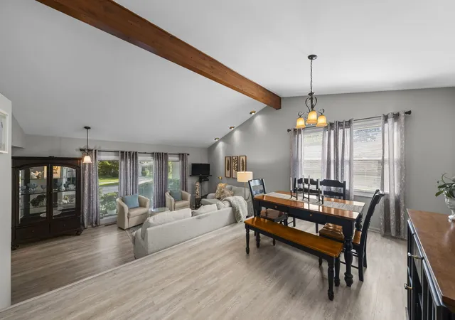 Photo 3 of Single family home for sale at 3014 N Dryden Pl, Arlington Heights, IL 60004 | MLS# 12756984 | Listing updated on 2026-10-07