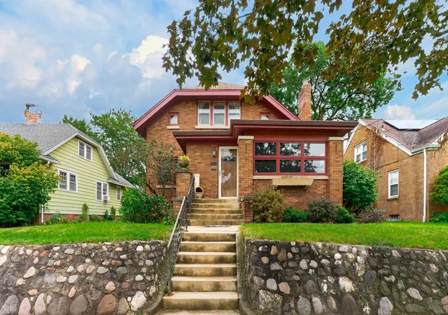 Photo 2 of Single family home for sale at 421 Welty Ave, Rockford, IL 61107 | MLS# 12757006 | Listing updated on 2026-09-12