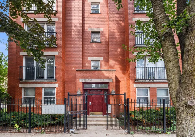 Photo 1 of Condo for sale at 812 S Miller St #2S, Chicago, IL 60607 | MLS# 12757013 | Listing updated on 2026-09-21