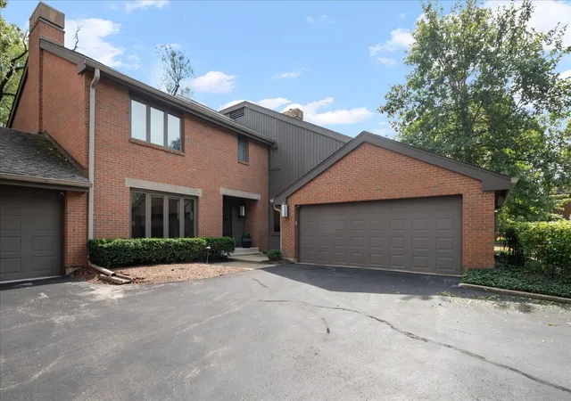 Photo 1 of Townhouse for sale at 37 Park Ln, Park Ridge, IL 60068 | MLS# 12757021 | Listing updated on 2026-09-17