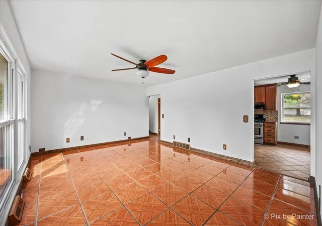 Photo 3 of Single family home for sale at 1218 Oakleaf Ave, Mc Henry, IL 60051 | MLS# 12757027 | Listing updated on 2026-09-14