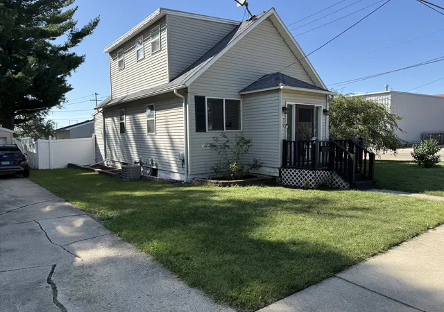 Photo 1 of Single family home for sale at 334 N 14th Street, Rochelle, IL 61068 | MLS# 12757028 | Listing updated on 2026-09-17
