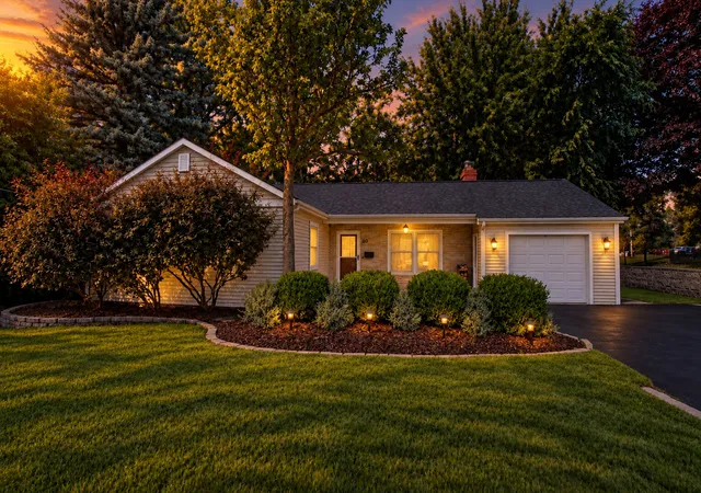 Photo 2 of Sale Pending at 60 E Terra Cotta Ave, Crystal Lake, IL 60014 | MLS# 12757035 | Listing updated on 2026-10-03
