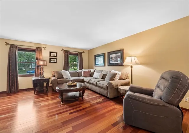 Photo 3 of Single family home for sale at 2571 N Douglas Ave, Arlington Heights, IL 60004 | MLS# 12757057 | Listing updated on 2026-10-05