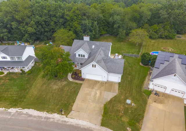 Photo 2 of Single family home for sale at 107 N Gadwall Ln, Downs, IL 61736 | MLS# 12757062 | Listing updated on 2026-09-13