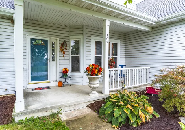 Photo 2 of Single family home for sale at 107 N Gadwall Ln, Downs, IL 61736 | MLS# 12757062 | Listing updated on 2026-09-13