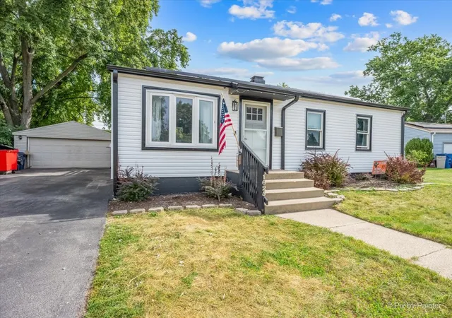 Photo 1 of Single family home for sale at 1625 Sunrise Dr, De Kalb, IL 60115 | MLS# 12757088 | Listing updated on 2026-09-22