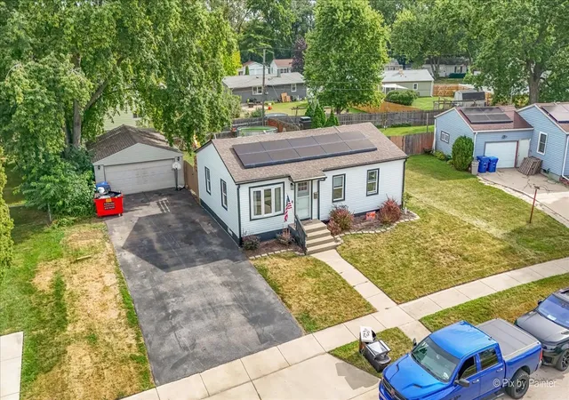 Photo 2 of Single family home for sale at 1625 Sunrise Dr, De Kalb, IL 60115 | MLS# 12757088 | Listing updated on 2026-09-22