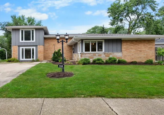 Single family home for sale at 558 E Park Ave, Elmhurst, IL 60126 | MLS# 12757098