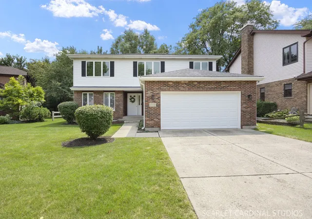Photo 1 of Single family home for sale at 519 Calduto Cir, Villa Park, IL 60181 | MLS# 12757100 | Listing updated on 2026-09-12
