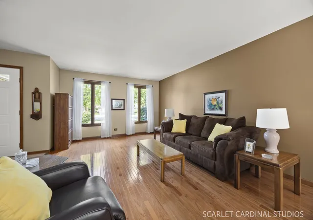 Photo 3 of Single family home for sale at 519 Calduto Cir, Villa Park, IL 60181 | MLS# 12757100 | Listing updated on 2026-09-17
