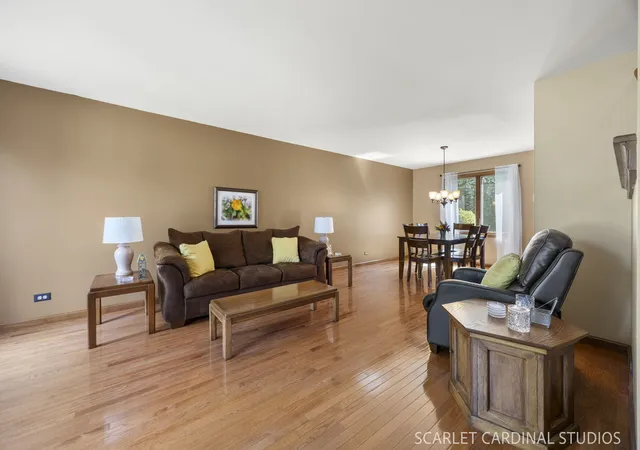 Photo 4 of Single family home for sale at 519 Calduto Cir, Villa Park, IL 60181 | MLS# 12757100 | Listing updated on 2026-09-12