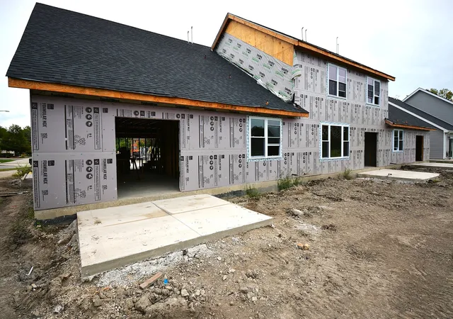 Photo 4 of Townhouse for sale at 7415 Covington Dr, Justice, IL 60458 | MLS# 12757106 | Listing updated on 2026-09-24