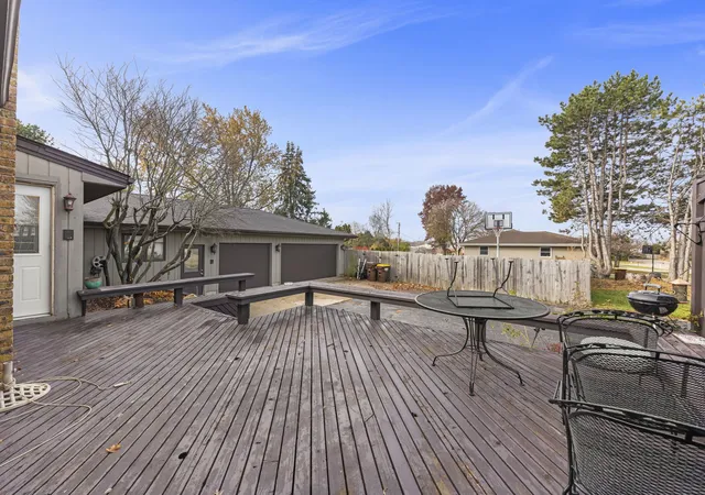 Photo 4 of Single family home for sale at 10501 Cindy Jo Ave, Huntley, IL 60142 | MLS# 12757113 | Listing updated on 2026-09-24