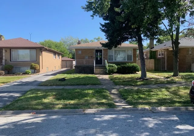 Photo 1 of Single family home for sale at 15123 Wabash Ave, South Holland, IL 60473 | MLS# 12757138 | Listing updated on 2026-09-17