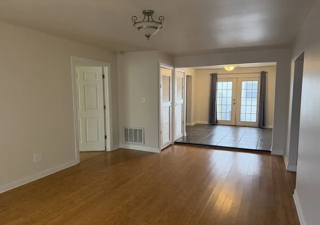 Photo 3 of Single family home for sale at 10801 Oak Ave, Chicago Ridge, IL 60415 | MLS# 12757157 | Listing updated on 2026-09-14