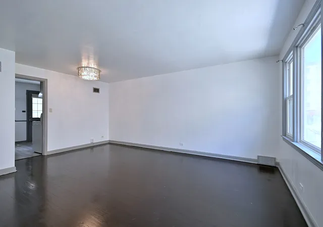Photo 3 of Townhouse for sale at 7911 North Ave #C, River Forest, IL 60305 | MLS# 12757174 | Listing updated on 2026-09-17