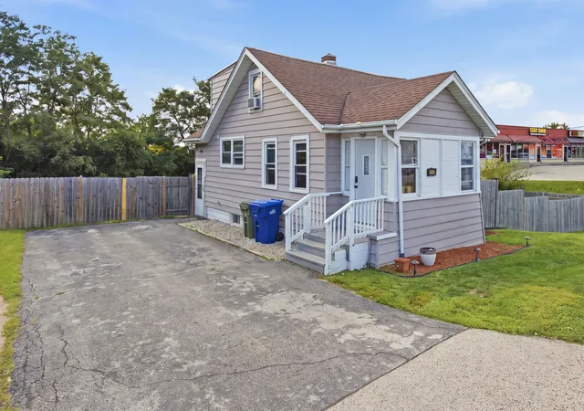 Photo 1 of Single family home for sale at 2110 N Green Bay Rd, Waukegan, IL 60087 | MLS# 12757178 | Listing updated on 2026-09-17