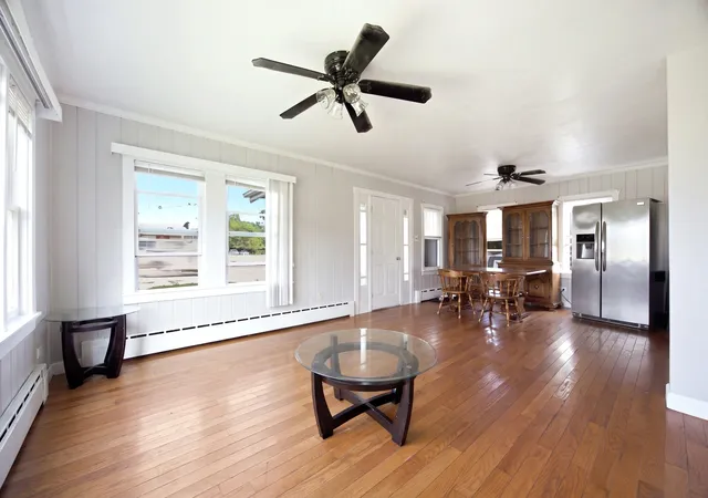 Photo 4 of Single family home for sale at 2110 N Green Bay Rd, Waukegan, IL 60087 | MLS# 12757178 | Listing updated on 2026-09-17
