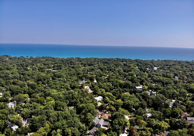 Photo 2 of Single family home for sale at 475 Burton Ave, Highland Park, IL 60035 | MLS# 12757187 | Listing updated on 2026-09-12