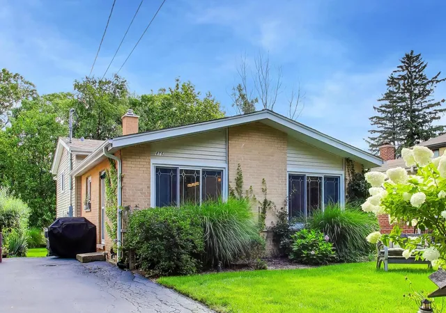 Photo 4 of Single family home for sale at 475 Burton Ave, Highland Park, IL 60035 | MLS# 12757187 | Listing updated on 2026-09-12