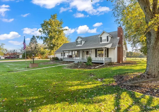 Photo 1 of Single family home for sale at 408 S Bryarfield Ct, Mahomet, IL 61853 | MLS# 12757188 | Listing updated on 2026-10-22