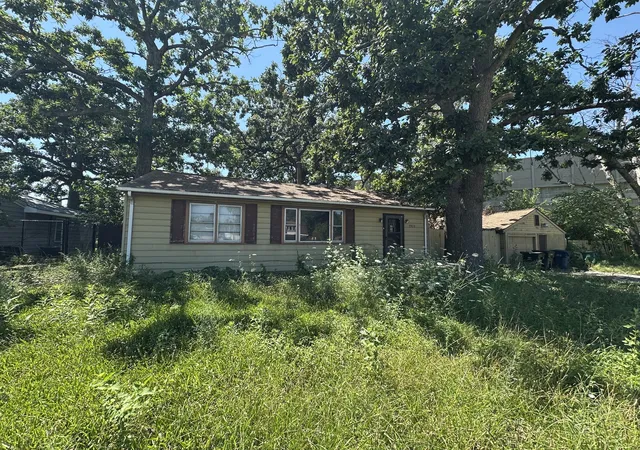 Single family home for sale at 7903 W 87th Street, Bridgeview, IL 60455 | MLS# 12757191