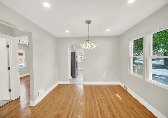 Photo 3 of Single family home for sale at 8425 S Homan Ave, Chicago, IL 60652 | MLS# 12757196 | Listing updated on 2026-10-09