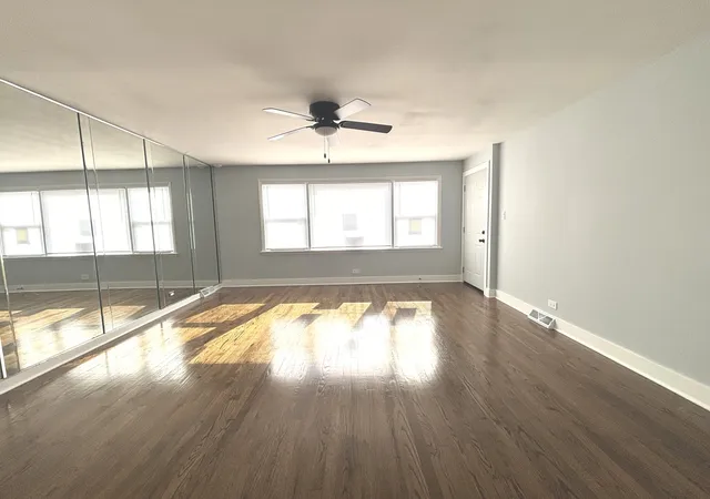 Listing Photo 4 - Condo for sale in building located at 15711 Dixie Hwy, Harvey, IL 60426