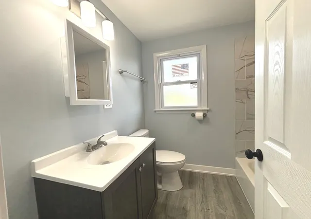 Listing Photo 5 - Condo for sale in building located at 15711 Dixie Hwy, Harvey, IL 60426