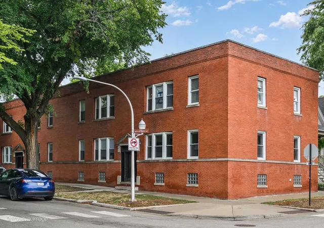 Condo for sale at 3803 N Ravenswood Ave #1, Chicago, IL 60613 | MLS# 12757215