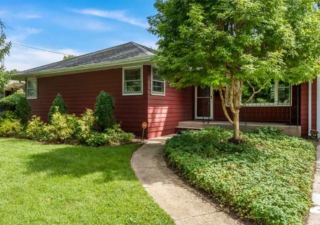 Photo 3 of Single family home for sale at 2508 Wyoming Dr, Rockford, IL 61108 | MLS# 12757230 | Listing updated on 2026-09-13