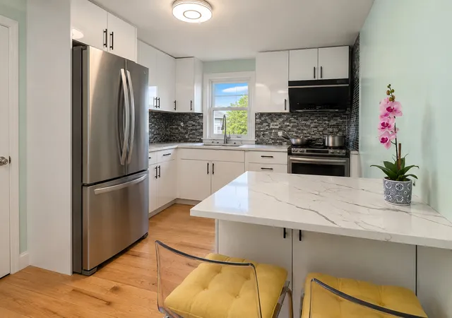 Photo 4 of House for sale at 3328 S Bell Ave, Chicago, IL 60608 | MLS# 12757234 | Listing updated on 2026-09-24
