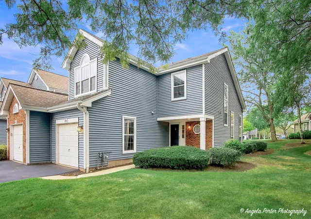 Photo 1 of Townhouse for sale at 26 Arbordale Ct #26, Algonquin, IL 60102 | MLS# 12757273 | Listing updated on 2026-10-03