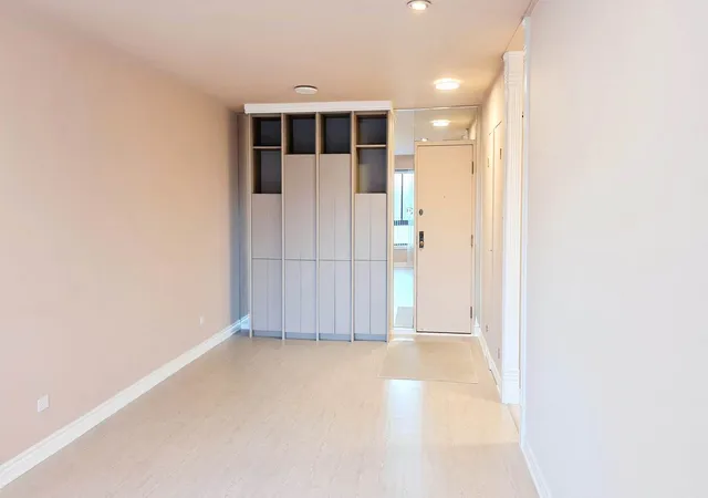 Photo 3 of Condo for sale at 3700 Capri Ct #206, Glenview, IL 60025 | MLS# 12757274 | Listing updated on 2026-09-17