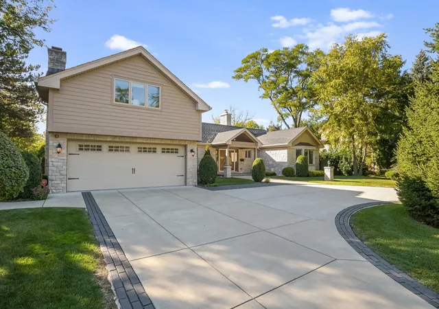 Photo 3 of Single family home for sale at 710 N Prospect Ave, Park Ridge, IL 60068 | MLS# 12757310 | Listing updated on 2026-09-21