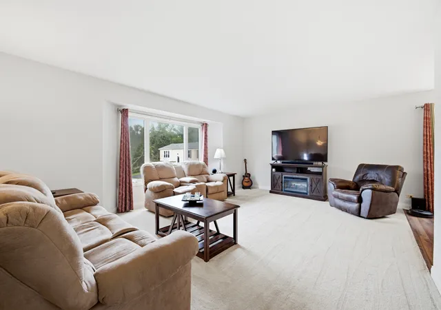 Photo 3 of Single family home for sale at 308 Nelson Ct, Bolingbrook, IL 60440 | MLS# 12757311 | Listing updated on 2026-09-17