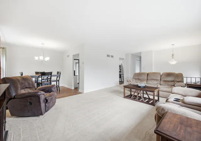 Photo 4 of Single family home for sale at 308 Nelson Ct, Bolingbrook, IL 60440 | MLS# 12757311 | Listing updated on 2026-09-17