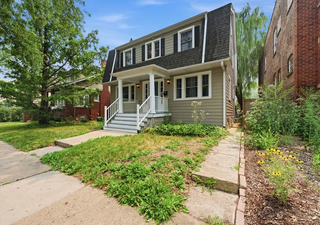 Single family home for sale at 3829 W Addison St, Chicago, IL 60618 | MLS# 12757322 | Listing updated on 2026-09-17