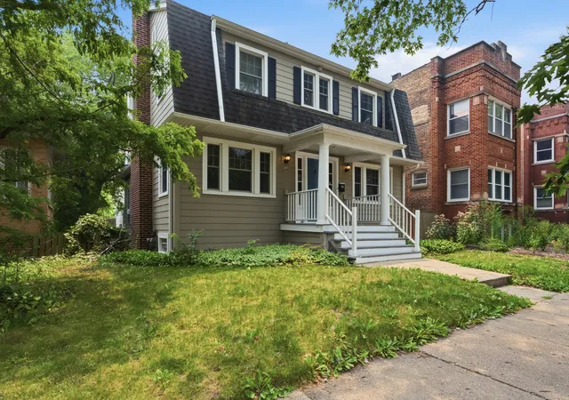 Photo 1 of Single family home for sale at 3829 W Addison St, Chicago, IL 60618 | MLS# 12757322 | Listing updated on 2026-09-17