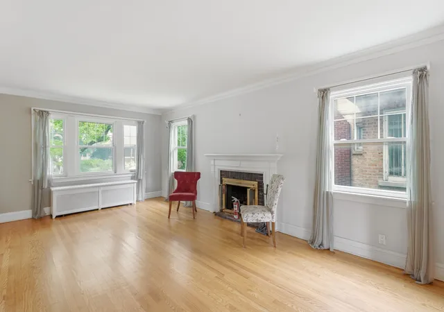 Photo 3 of Single family home for sale at 3829 W Addison St, Chicago, IL 60618 | MLS# 12757322 | Listing updated on 2026-09-17