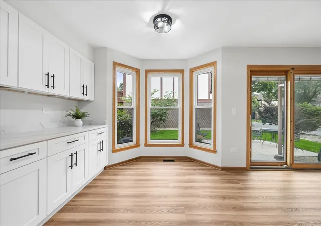 Photo 3 of Townhouse for sale at 11132 Eaton Ct, Westchester, IL 60154 | MLS# 12757326 | Listing updated on 2026-10-01