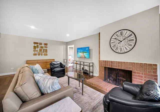 Photo 4 of Condo for sale at 1066 Shermer Rd #11, Northbrook, IL 60062 | MLS# 12757343 | Listing updated on 2026-09-28