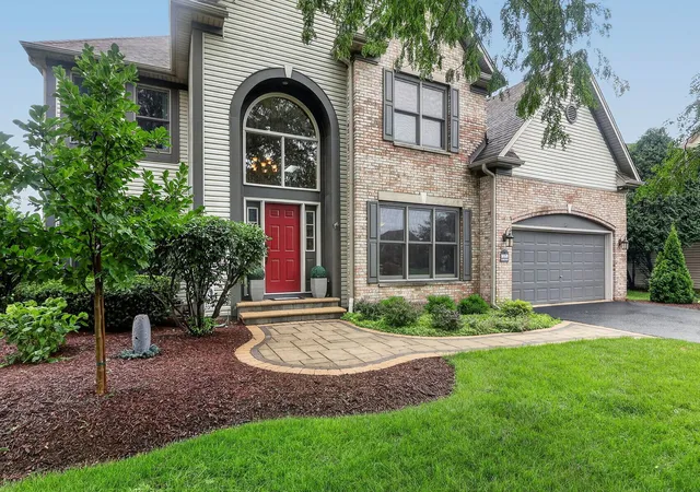 Photo 2 of Single family home for sale at 3215 Wild Meadow Ln, Aurora, IL 60504 | MLS# 12757350 | Listing updated on 2026-09-23