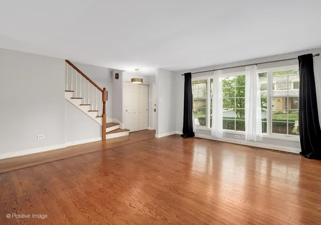 Photo 4 of Townhouse for sale at 2s663 Ave Normandy E, Oak Brook, IL 60523 | MLS# 12757362 | Listing updated on 2026-09-25